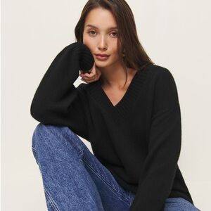 Reformation Jadey Cashmere Oversized V-neck Sweater Black XS.